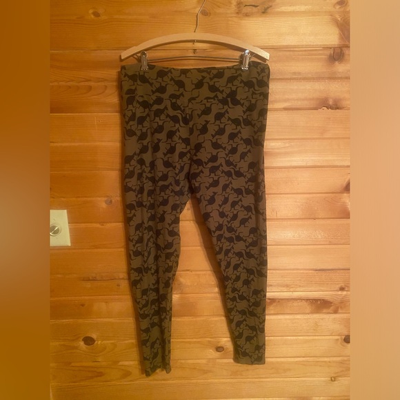 LuLaRoe Black & Tan Kangaroo Eye Candy Soft Leggings Women’s Size Large - Picture 1 of 5